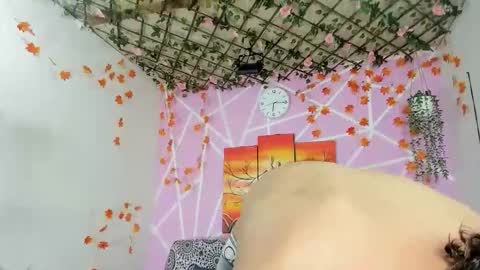 Snapshot of bradboyhot06 chatting on 12/16/25, 09:09 bradboyhot06 online show from 12/16/25, 09:09