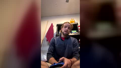 Snapshot of braden_thompson2012 chatting on 05/04/26, 06:37 braden_thompson2012 online show from 05/04/26, 06:37