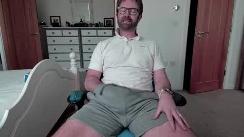 Snapshot of bradley77777 chatting on 01/17/25, 12:31 bradley77777 online show from 01/17/25, 12:31