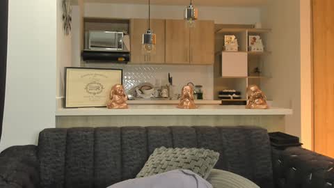 bradleymartin7 online show from 01/10/25, 12:27