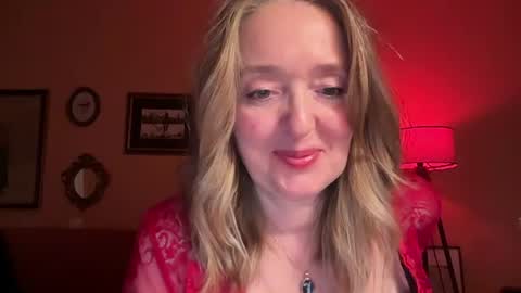 I see you X-twitter its braingirl online show from 06/28/26, 08:48