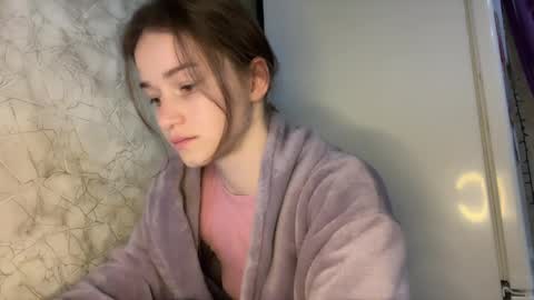 Snapshot of bralkissy chatting on 03/25/26, 06:47 Kate online show from 03/25/26, 06:47