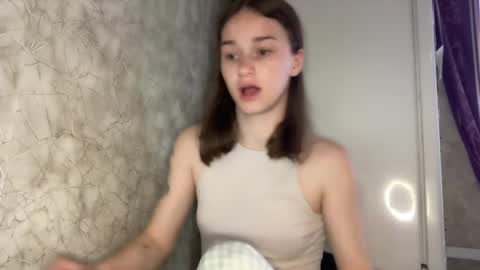 Snapshot of bralkissy chatting on 05/17/26, 02:57 Kate online show from 05/17/26, 02:57