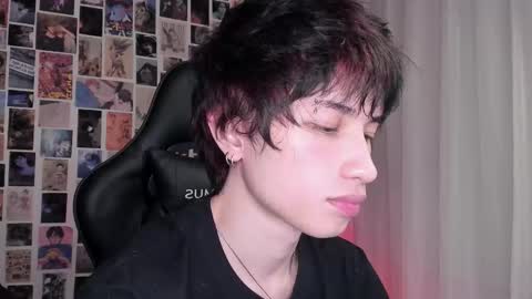 Snapshot of brand741 chatting on 10/17/25, 05:54 Brand online show from 10/17/25, 05:54