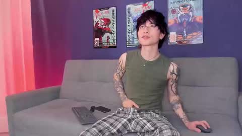 Snapshot of brand741 chatting on 12/15/25, 11:53 Brand online show from 12/15/25, 11:53