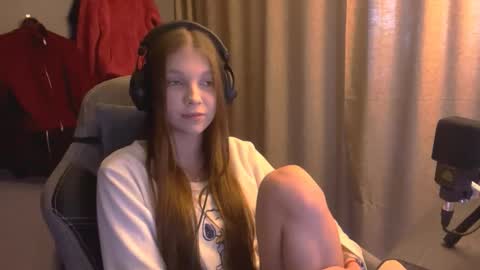 Snapshot of brandamatteson chatting on 10/20/25, 01:44 Alice online show from 10/20/25, 01:44