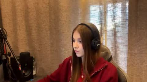 Snapshot of brandamatteson chatting on 10/26/25, 01:17 Alice online show from 10/26/25, 01:17