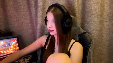 Snapshot of brandamatteson chatting on 10/30/25, 02:07 Alice online show from 10/30/25, 02:07