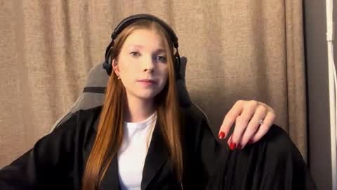 Snapshot of brandamatteson chatting on 11/09/25, 03:32 Alice online show from 11/09/25, 03:32