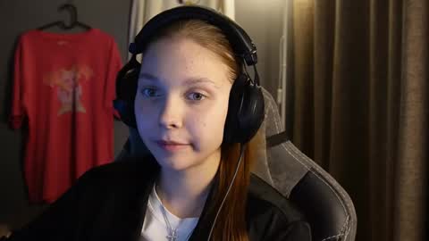 Snapshot of brandamatteson chatting on 11/11/25, 05:35 Alice online show from 11/11/25, 05:35