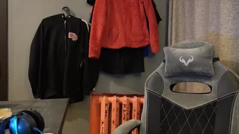 Snapshot of brandamatteson chatting on 11/16/25, 02:44 Alice online show from 11/16/25, 02:44