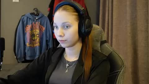 Snapshot of brandamatteson chatting on 11/17/25, 03:18 Alice online show from 11/17/25, 03:18