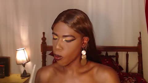 Snapshot of brandi_ross_ chatting on 12/16/25, 07:19 Brandy online show from 12/16/25, 07:19