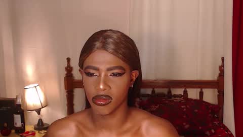 Snapshot of brandi_ross_ chatting on 12/22/25, 07:44 Brandy online show from 12/22/25, 07:44