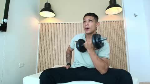 Snapshot of brandon_mercuri chatting on 05/21/26, 12:34 BRANDON online show from 05/21/26, 12:34