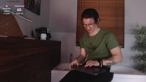 Snapshot of brandon_starkk chatting on 03/23/26, 12:09 brandon_starkk online show from 03/23/26, 12:09