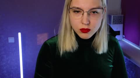 Belle  online show from 12/25/24, 04:22