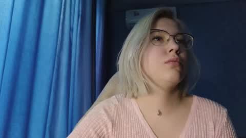 Belle  online show from 10/05/25, 03:27