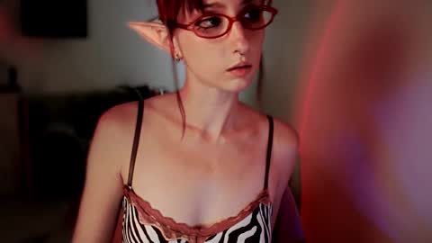 Aurorabut ur dad just calls me Rory online show from 11/26/25, 11:22