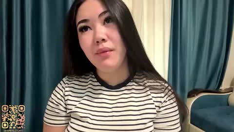 Aypril   online show from 11/01/25, 02:35