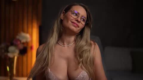 Alex online show from 10/26/25, 05:24