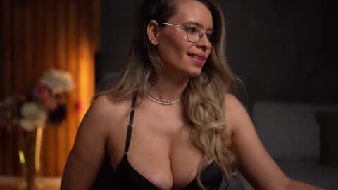 Alex online show from 11/04/25, 05:06