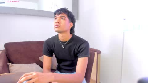 Snapshot of branmonter_xxx_big chatting on 02/04/26, 03:23 branmonter_xxx_big online show from 02/04/26, 03:23