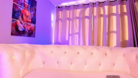   online show from 12/01/25, 08:47