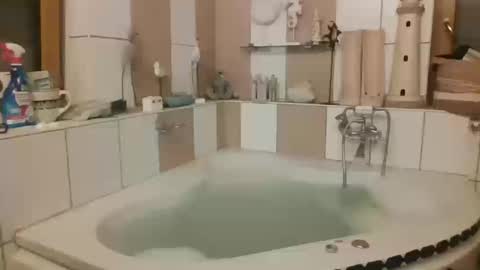 Snapshot of brate1899 chatting on 03/12/26, 01:28 brate1899 online show from 03/12/26, 01:28