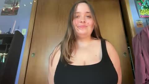 BrattyWInnie online show from 05/18/26, 06:47