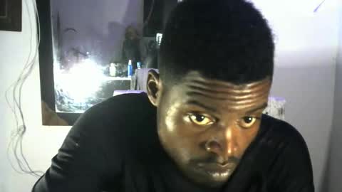 Snapshot of brayan1111x chatting on 11/23/25, 07:02 brayan1111x online show from 11/23/25, 07:02