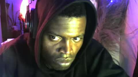 Snapshot of brayan1111x chatting on 11/30/25, 05:44 brayan1111x online show from 11/30/25, 05:44