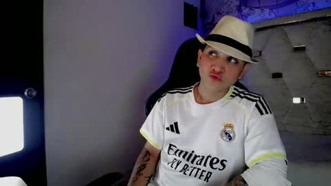 Snapshot of brayan_lopezz chatting on 04/28/26, 04:06 BRAYAN online show from 04/28/26, 04:06
