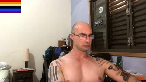 Snapshot of braziliannakedguy chatting on 02/01/25, 06:51 Fabio online show from 02/01/25, 06:51