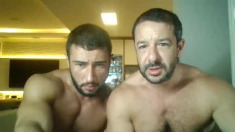 Snapshot of brazilianrippedcouple chatting on 05/31/26, 09:27 brazilianrippedcouple online show from 05/31/26, 09:27