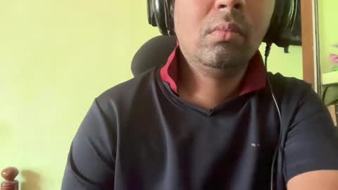 Snapshot of brazzerslover chatting on 02/19/25, 06:11 dont tell me u like to see me if you cant follow me online show from 02/19/25, 06:11