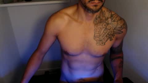 Snapshot of break_dusk chatting on 10/04/25, 05:27 break_dusk online show from 10/04/25, 05:27