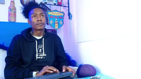 Snapshot of breazer__ chatting on 03/24/26, 08:03 breazer__ online show from 03/24/26, 08:03