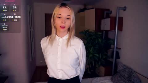 Mia Bunyard online show from 03/11/25, 04:40