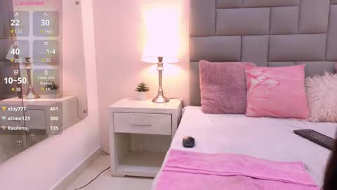 Bree  online show from 03/12/25, 09:45