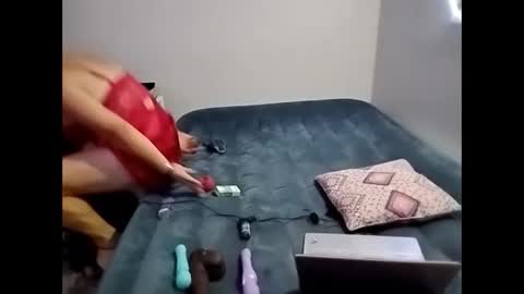 Snapshot of breeblowzcloudz chatting on 03/07/25, 03:40 breeblowzcloudz online show from 03/07/25, 03:40