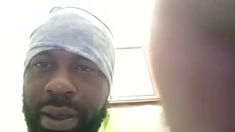 Snapshot of breeze316 chatting on 09/22/25, 10:17 breeze316 online show from 09/22/25, 10:17