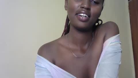 Snapshot of breezykan123 chatting on 04/10/26, 02:39 breelia online show from 04/10/26, 02:39
