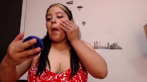 Snapshot of brenda_maz chatting on 01/13/25, 12:45 Brenda online show from 01/13/25, 12:45