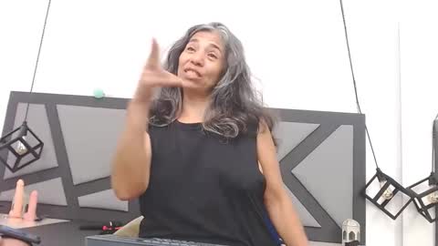 BRENDA VELASQUEZ online show from 09/29/25, 10:25