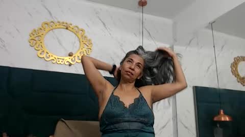 BRENDA VELASQUEZ online show from 06/04/26, 09:21