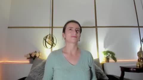 MeganBeaked online show from 11/11/25, 11:43