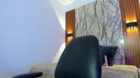Snapshot of brendafoxyy chatting on 10/08/25, 08:17 brendafoxyy online show from 10/08/25, 08:17
