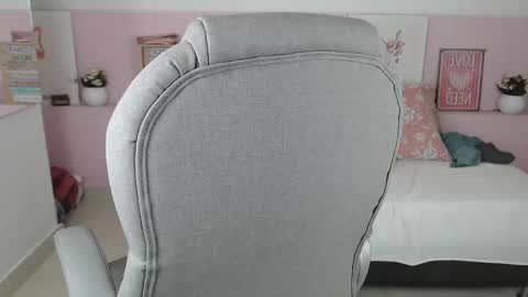 Snapshot of brendathompson_ chatting on 02/17/25, 03:31 Brenda online show from 02/17/25, 03:31