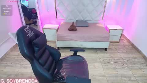 BRENDDA  online show from 09/17/25, 03:08